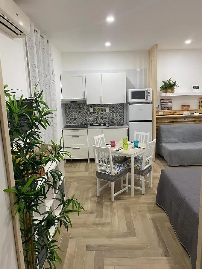 Love Room Chiaia Naples Apartment