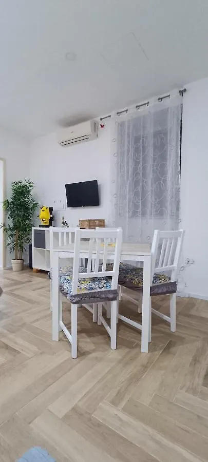 Apartment Love Room Chiaia Naples