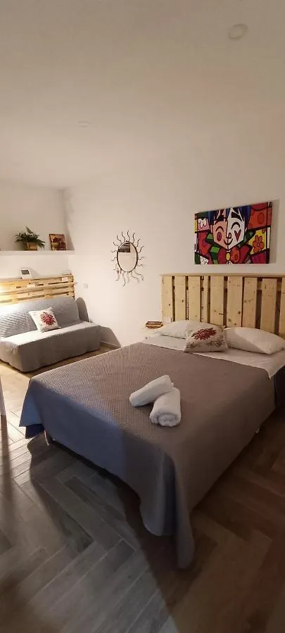 Love Room Chiaia Naples Apartment